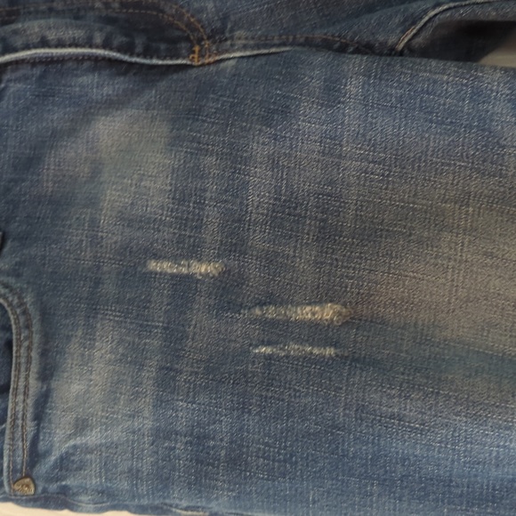 Kut from the Kloth Catherine Boyfriend 10 distressed - Picture 4 of 13